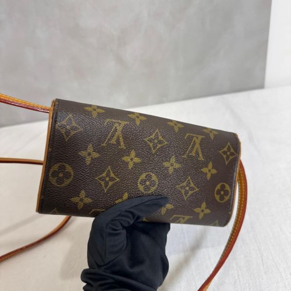 Louis Vuitton 信封腰包 