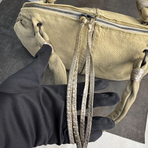 Bottega Veneta 皮革手提包 / 餃子包* 