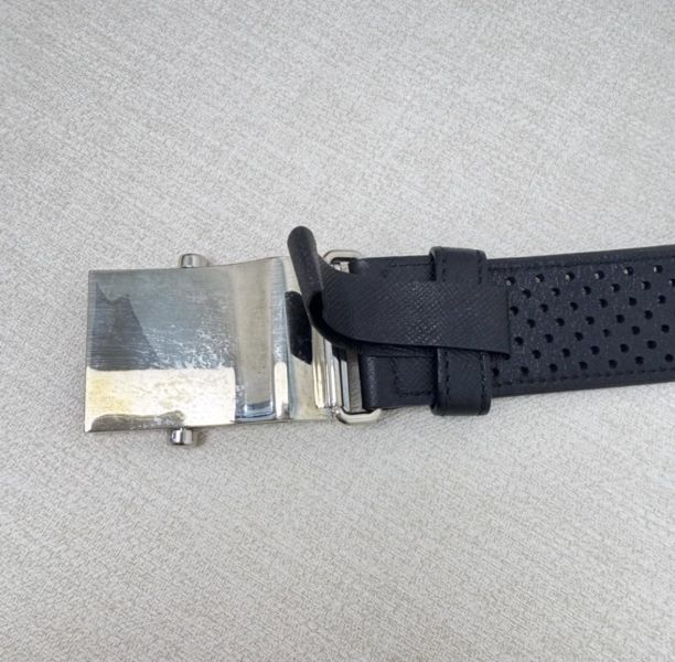 Prada 銀頭 洞洞皮革 皮帶 腰帶 