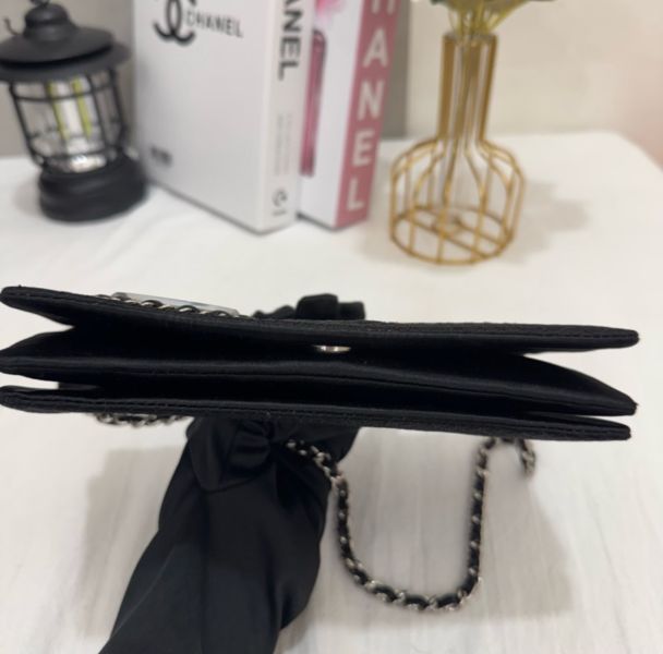 Chanel 限量款絲綢網布鏡子包 