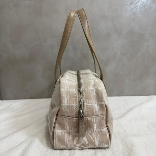 Chanel 冰格奶茶皮革拼接帆布法棍包 