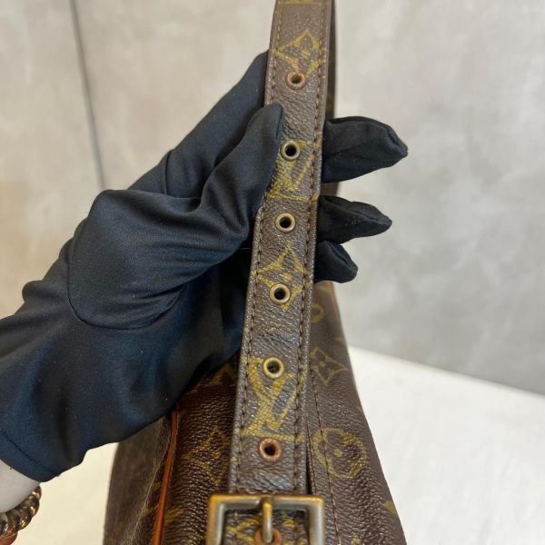 Louis Vuitton 直式書包 