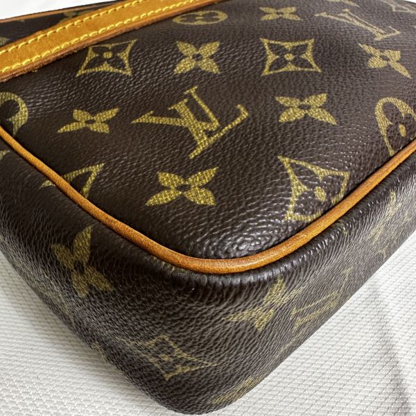 Louis Vuitton 23 手拿包 