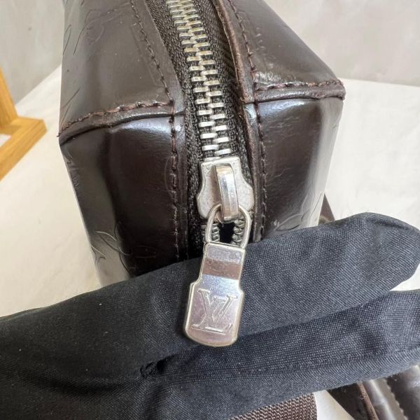 Louis Vuitton 硬殼肩包 