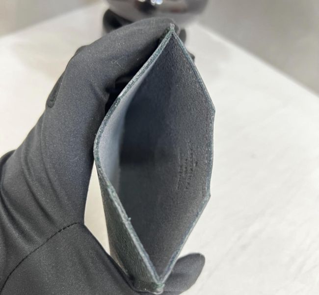 Louis Vuitton 綠粒面皮革卡夾 