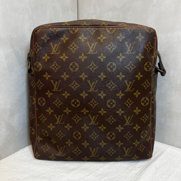 Louis Vuitton 直式書包 