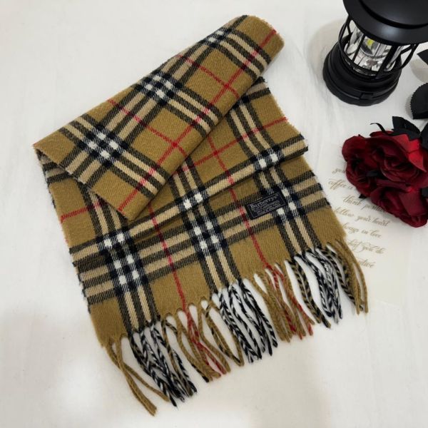 Burberry 純羊毛經典格紋圍巾 