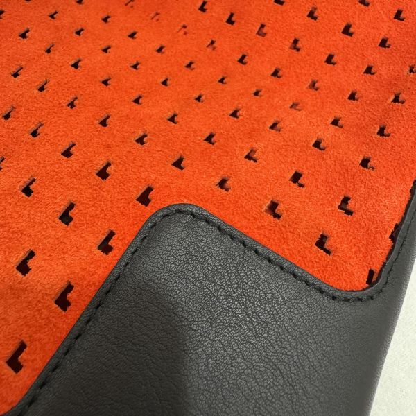 Loewe 羅意威 Anagram 麂皮單肩包 