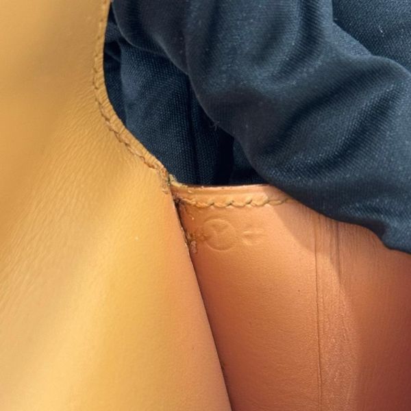 Hermès 駝色手拿包 