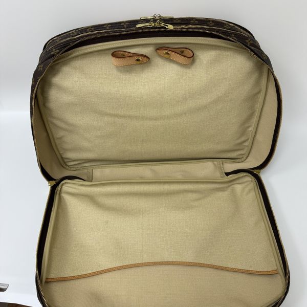 Louis Vuitton 經典旅行包 