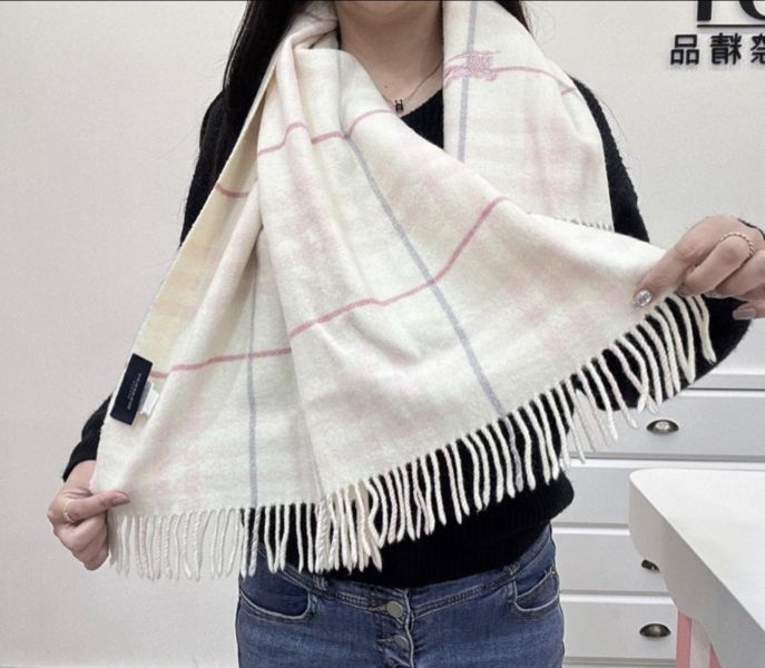 BURBERRY 巴寶莉 純羊毛 經典格紋 羊毛圍巾 披肩 流蘇 頸巾 