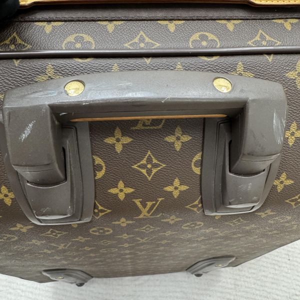 Louis Vuitton Monogram Pégase 系列滾輪行李箱 