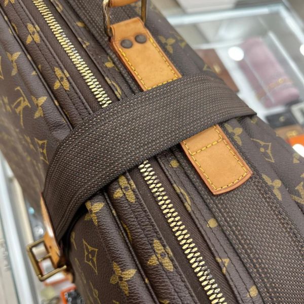 Lv 特大旅行箱 