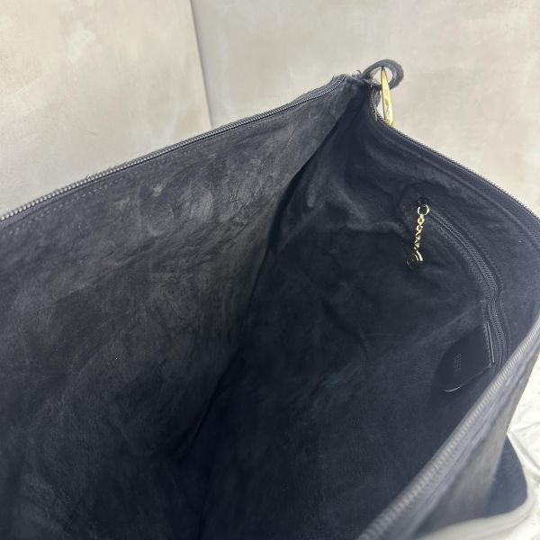 Gucci 超大款馬銜扣馬毛半月包 