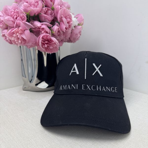 Armani 英文字母 黑色棒球帽 