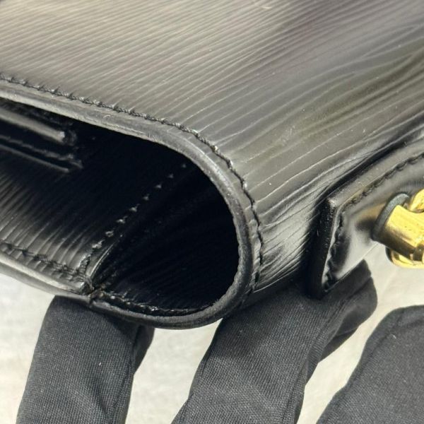 Louis Vuitton Epi水波紋 蒙梭郵差包 