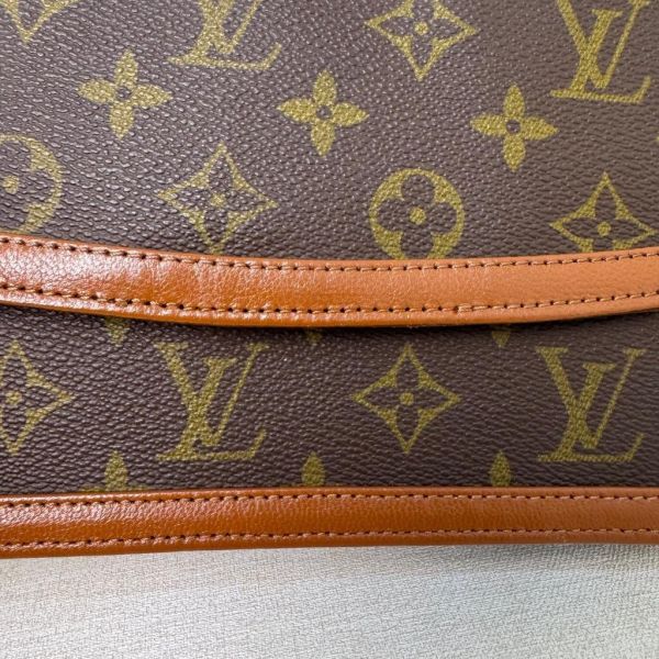 Louis Vuitton 老花紅皮手拿包 
