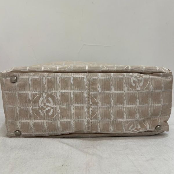 Chanel 奶茶色香奈兒冰格托特包 