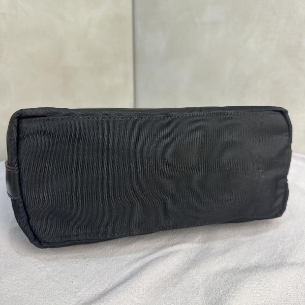 Gucci 黑色尼龍單肩包 