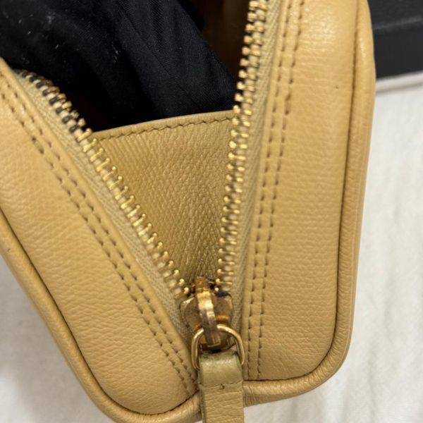 Chanel coco鈕扣皮革小包 