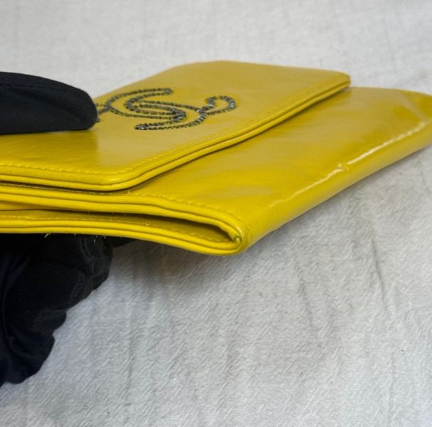 Chanel 小鵝黃中夾 