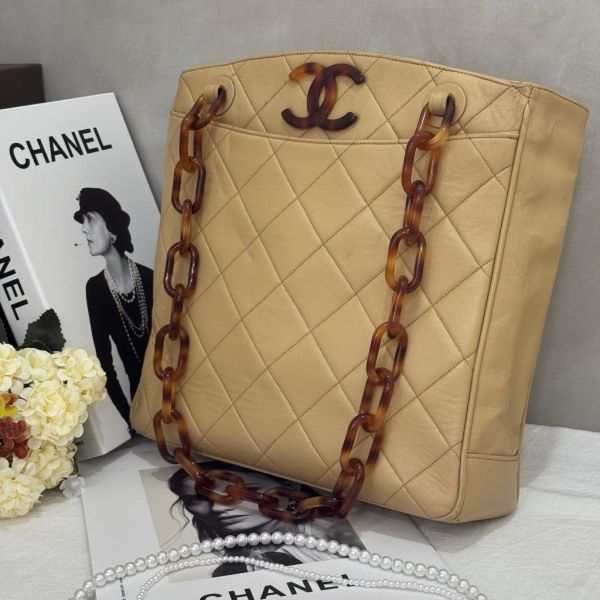 Chanel 香奈兒直立復古肩背包 