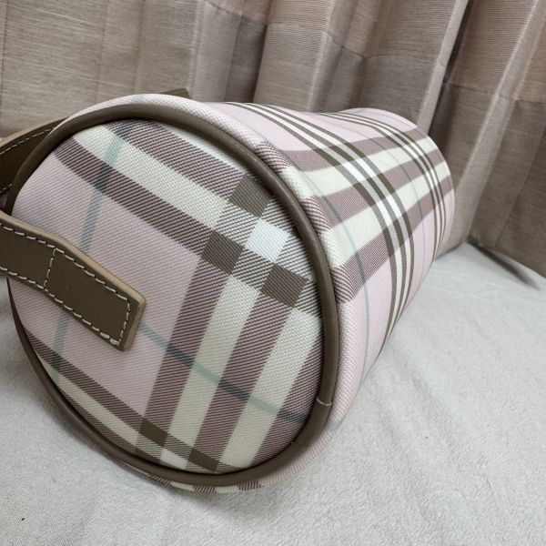 Burberry 粉色格紋圓筒包 
