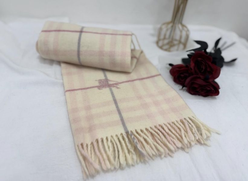 BURBERRY 巴寶莉 純羊毛 經典格紋 羊毛圍巾 披肩 流蘇 頸巾 