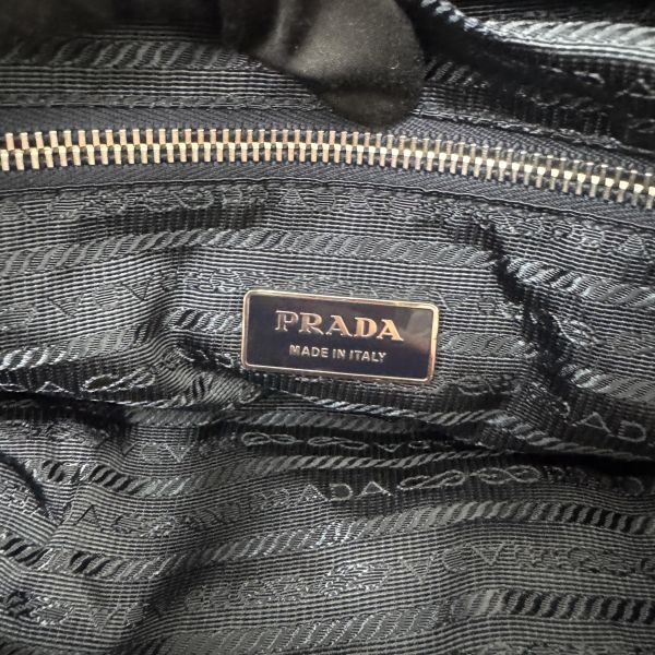 PRADA 經典尼龍旅行包 