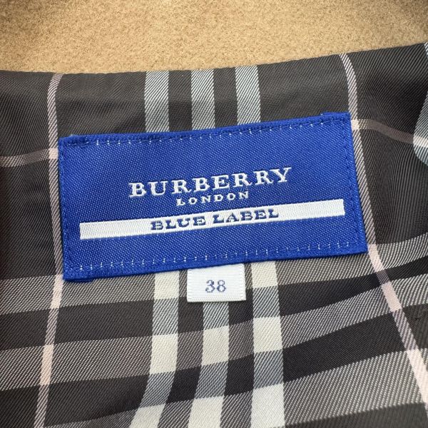 Burberry 駝色雙排扣女士短款大衣 