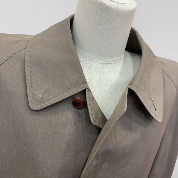 Burberry 灰色長款風衣 