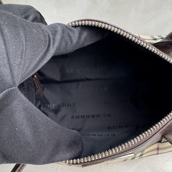 Burberry 經典格紋圓筒包 