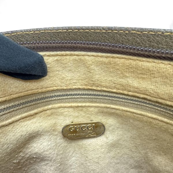 Gucci GG Supreme斜挎包 