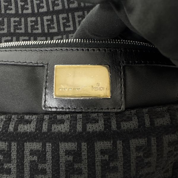 Fendi 經典 緹花布法棍包 
