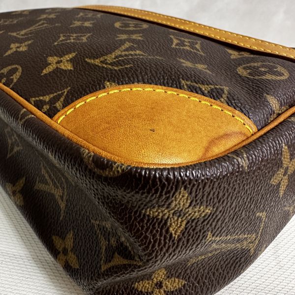 Louis Vuitton 復古手拿包 