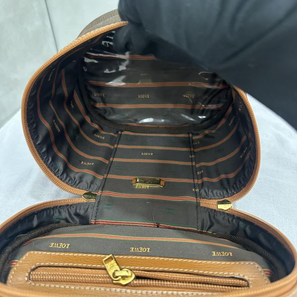Loewe古董化妝包/水桶包 