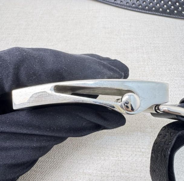 Prada 銀頭 洞洞皮革 皮帶 腰帶 