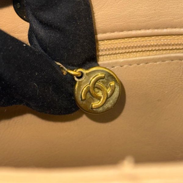 Chanel 香奈兒直立復古肩背包 