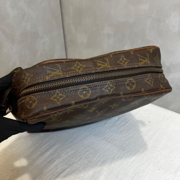 Louis Vuitton 直式書包 