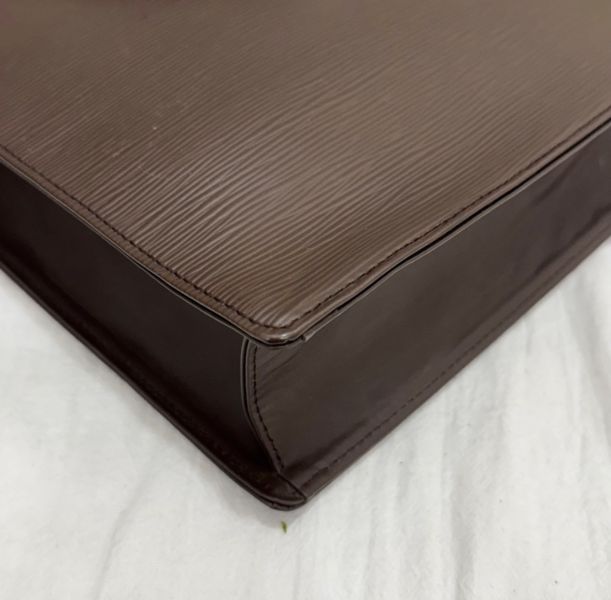 Louis Vuitton Epi Sac Plat 琴譜包 咖啡色 