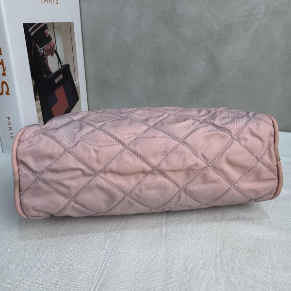 PRADA Tessuto 菱格紋尼龍化妝包手拿包* 