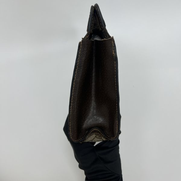 Gucci Ophidia系列夾子包 