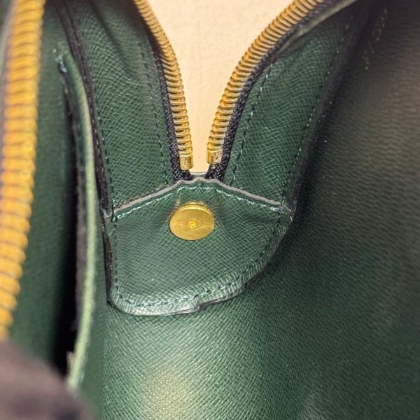 Louis Vuitton 墨綠色手拿包 