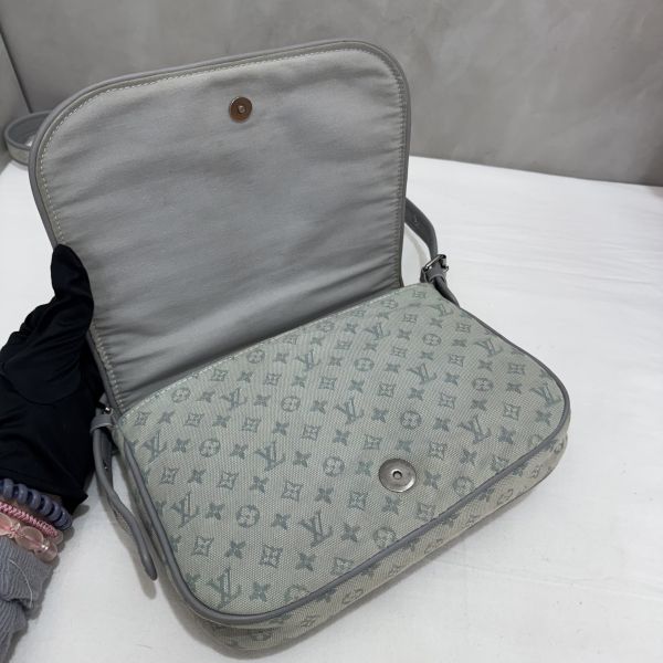 LV 童話森林系列郵差包 