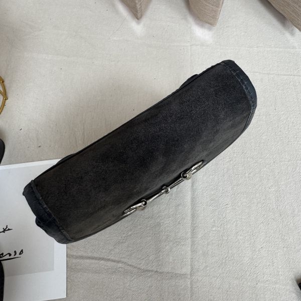 Gucci麂皮馬銜扣腰包 