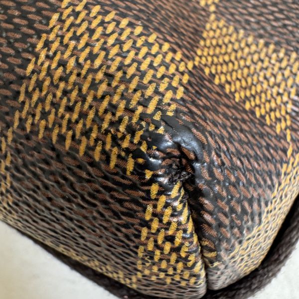 Louis Vuitton 鐵牌掀蓋肩背袋 
