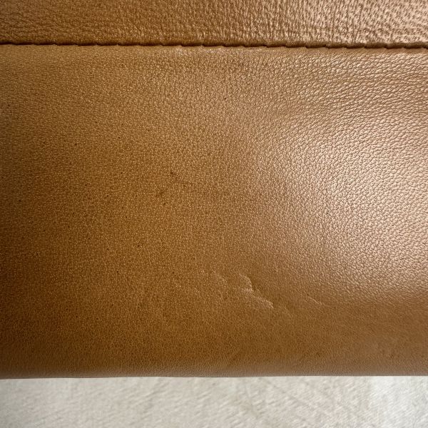 LOEWE 焦糖色手提方形便當包 