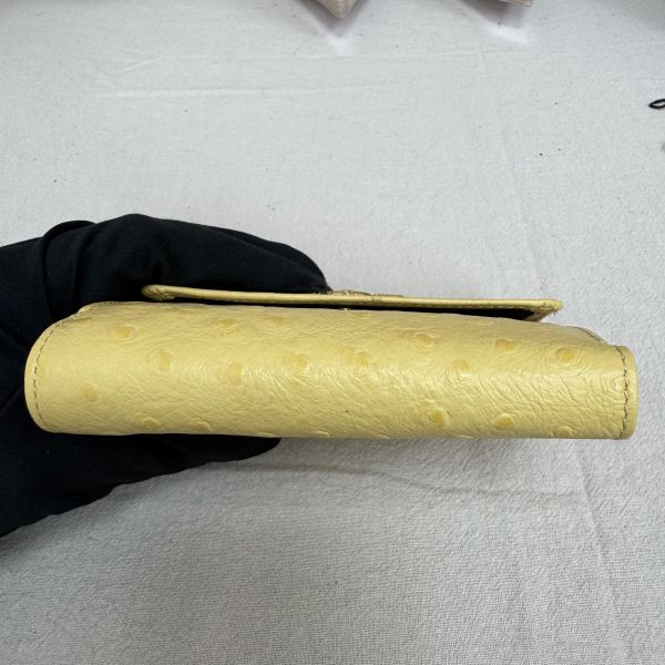 Versace 黃色鴕鳥皮錢包 