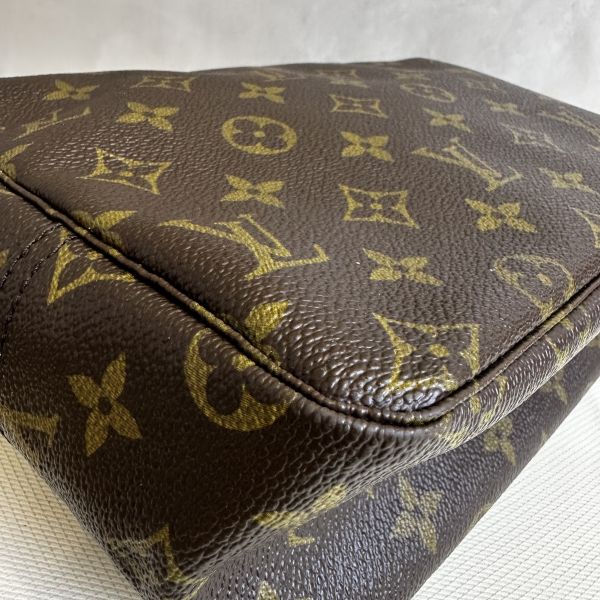 Louis Vuitton 經典盥洗包 