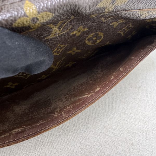 LV Monogram 老花手拿包 